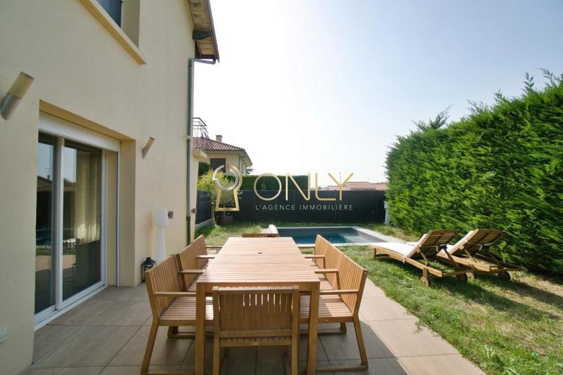 Maison - 106 m² - 5 pièces