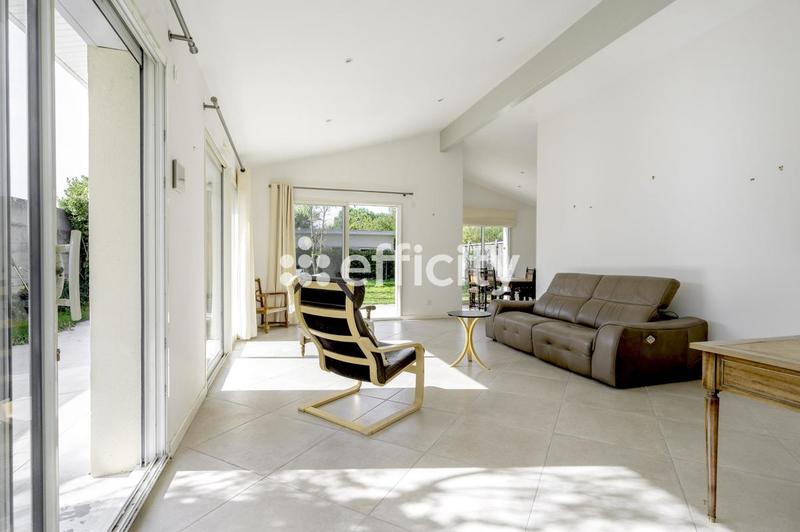 Maison - 90 m² - 3 pièces