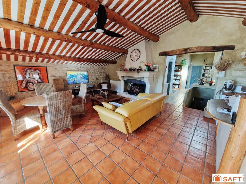 Maison - 177 m² - 6 pièces