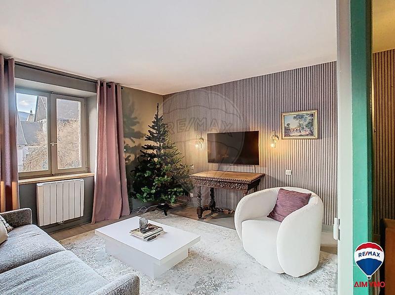 Immeuble - 156 m² - 7 pièces