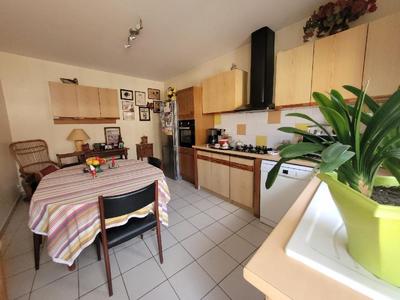 Maison - 170 m² - 8 pièces