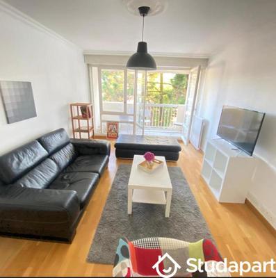 Chambre - 12 m² - 1 pièce