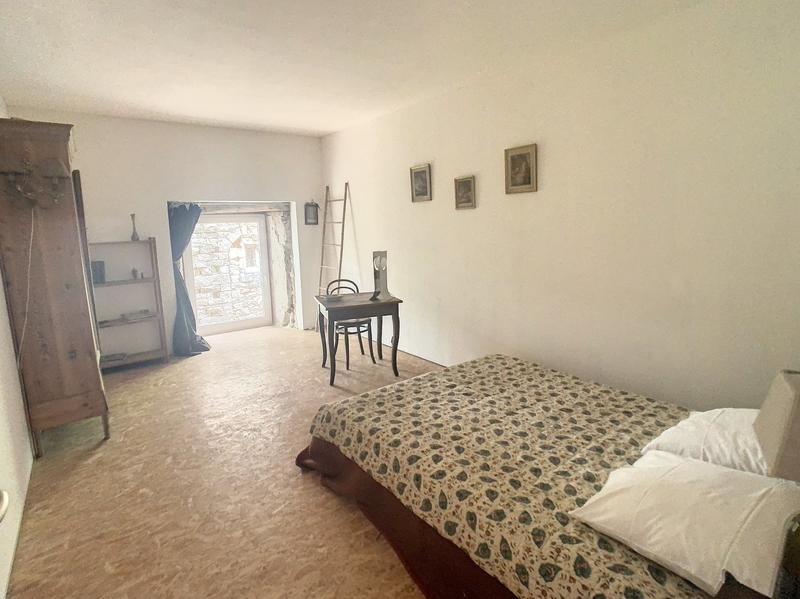 Maison - 300 m² - 7 pièces