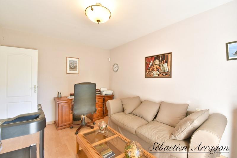 Maison - 138 m² - 5 pièces