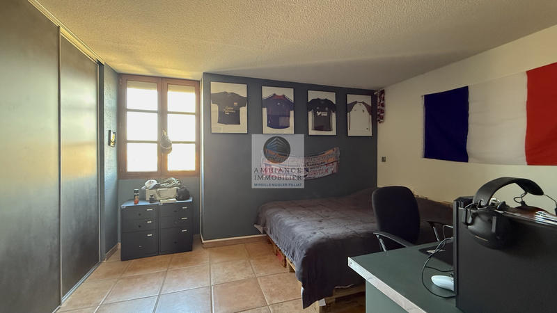 Appartement - 204 m² - 6 pièces