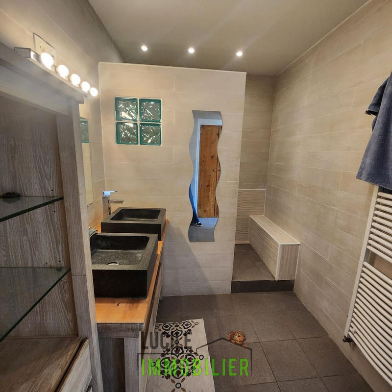 Appartement - 83 m² - 4 pièces