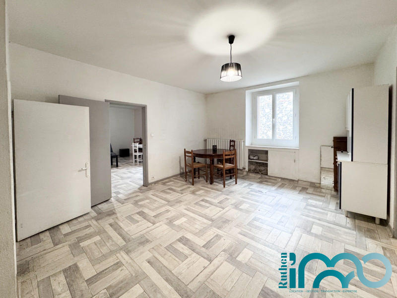 Maison - 141 m² - 6 pièces