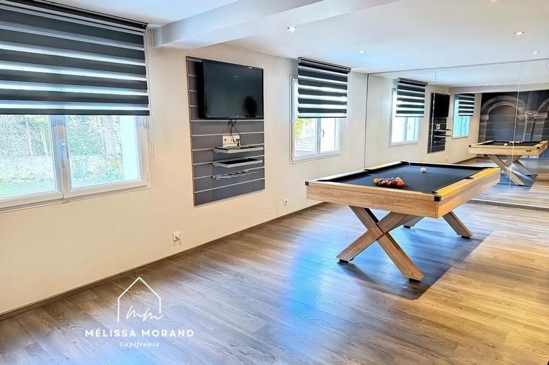 Loft - 285 m² - 5 pièces