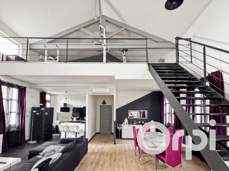 Loft - 117 m² - 2 pièces