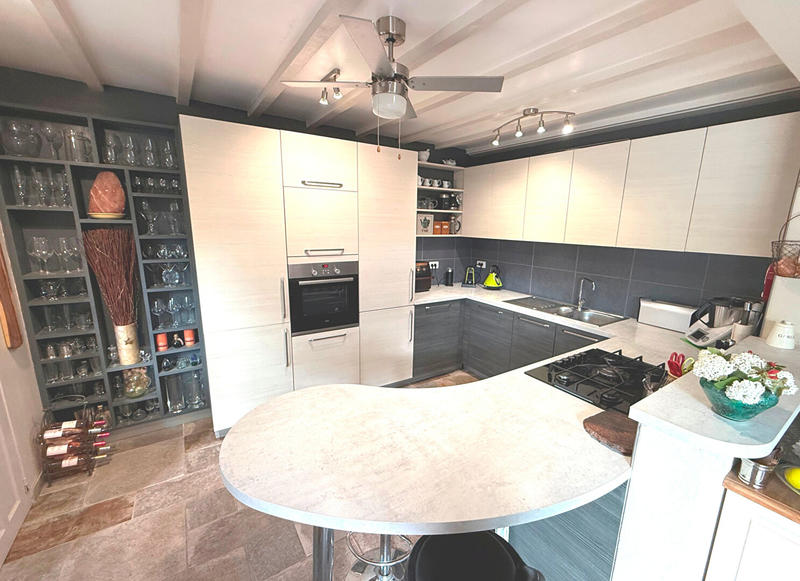 Maison - 167 m² - 6 pièces