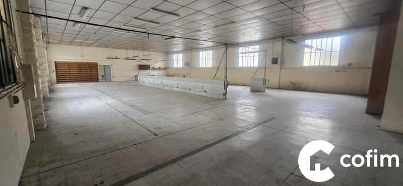 Local d'activités - 1 300 m²