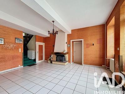 Maison - 159 m² - 9 pièces