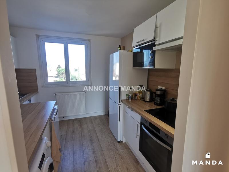 Chambre - 10 m² - 4 pièces