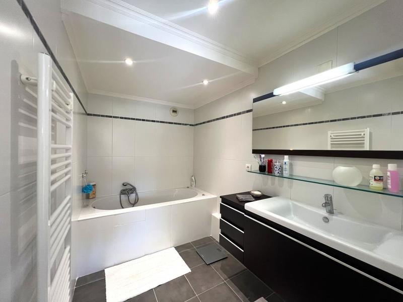 Appartement - 113 m² - 4 pièces