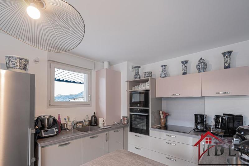 Appartement - 83 m² - 4 pièces