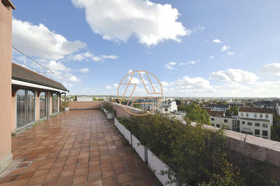 Appartement - 150 m² - 6 pièces