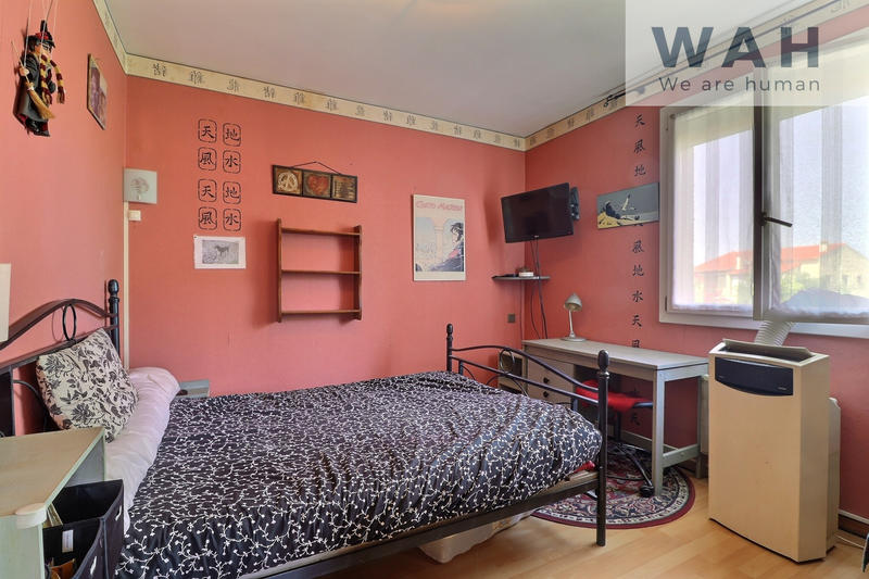 Maison - 195 m² - 8 pièces