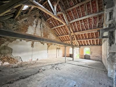 Grange - 130 m² - 3 pièces