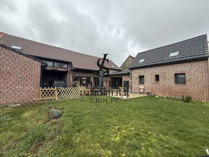 Maison - 276 m² - 5 pièces