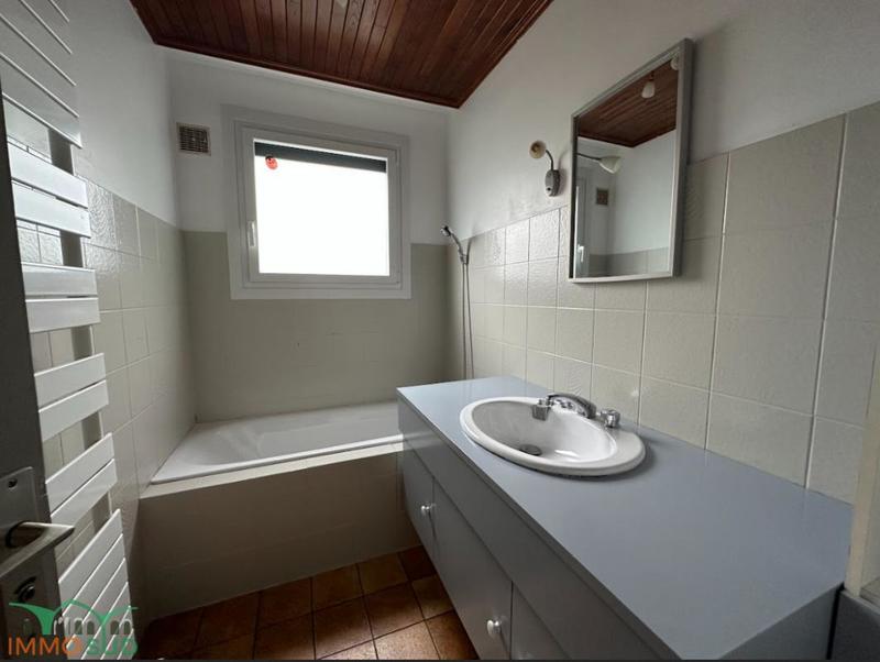 Pavillon - 127 m² - 8 pièces