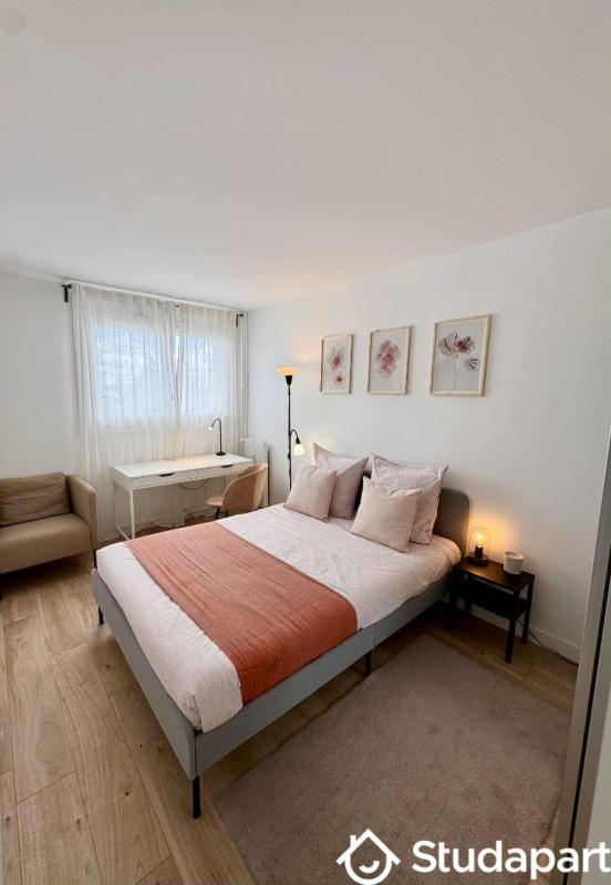 Chambre - 9 m² - 1 pièce