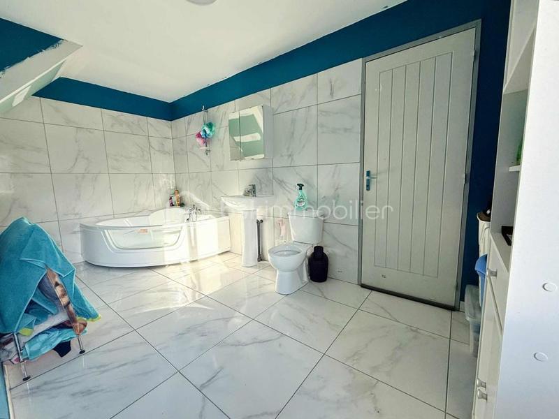 Maison - 147 m² - 7 pièces