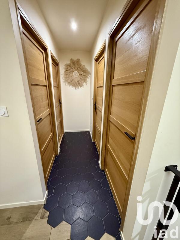 Maison - 203 m² - 5 pièces