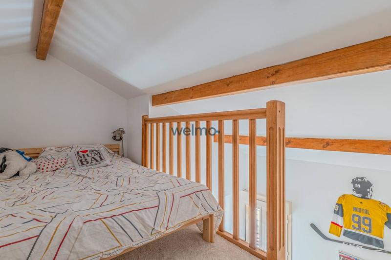 Maison - 245 m² - 8 pièces