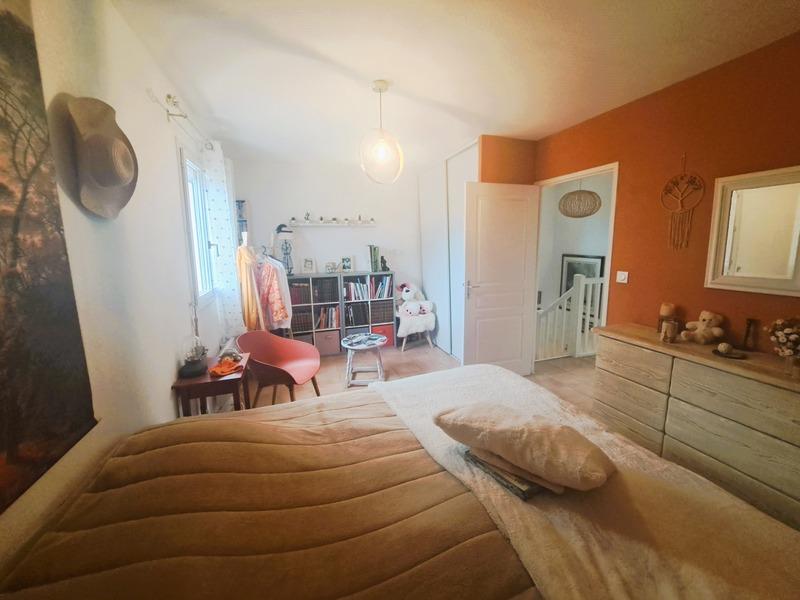 Maison - 92 m² - 4 pièces