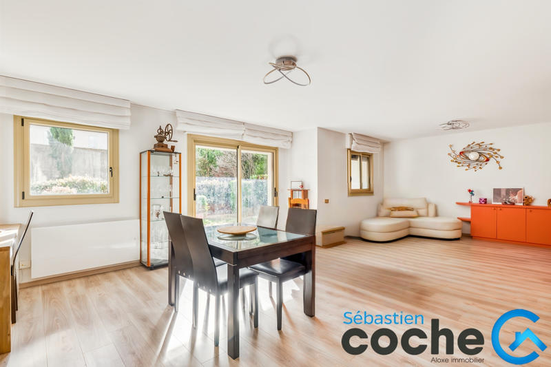 Appartement - 111 m² - 4 pièces