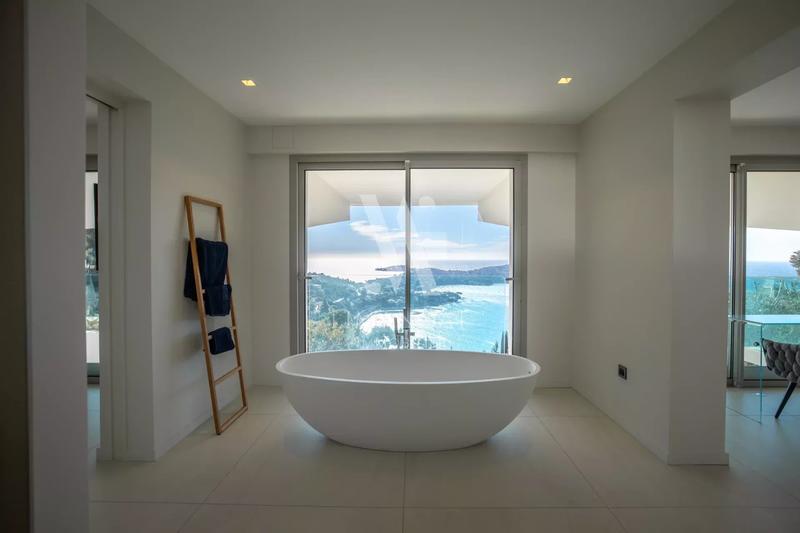 Villa - 440 m² - 8 pièces