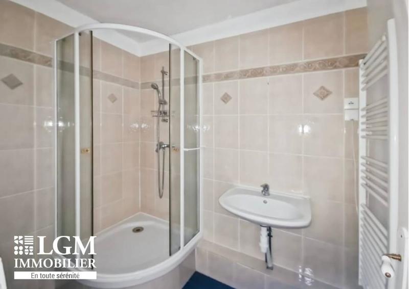 Appartement - 81 m² - 3 pièces