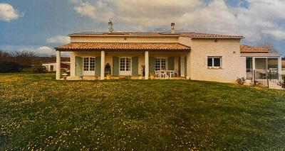 Demeure - 284 m² - 5 pièces