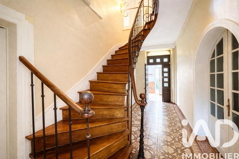 Maison - 240 m² - 5 pièces