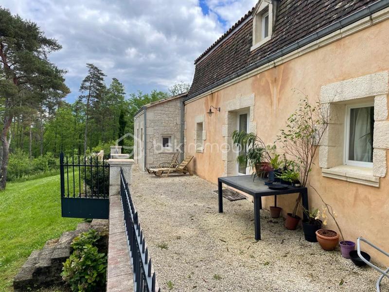 Propriété - 105 m² - 4 pièces