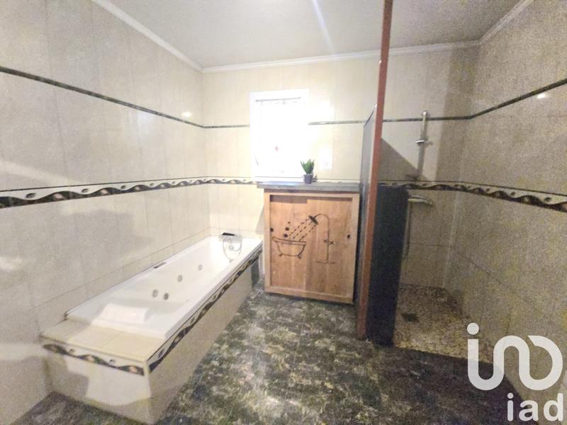 Maison - 178 m² - 8 pièces