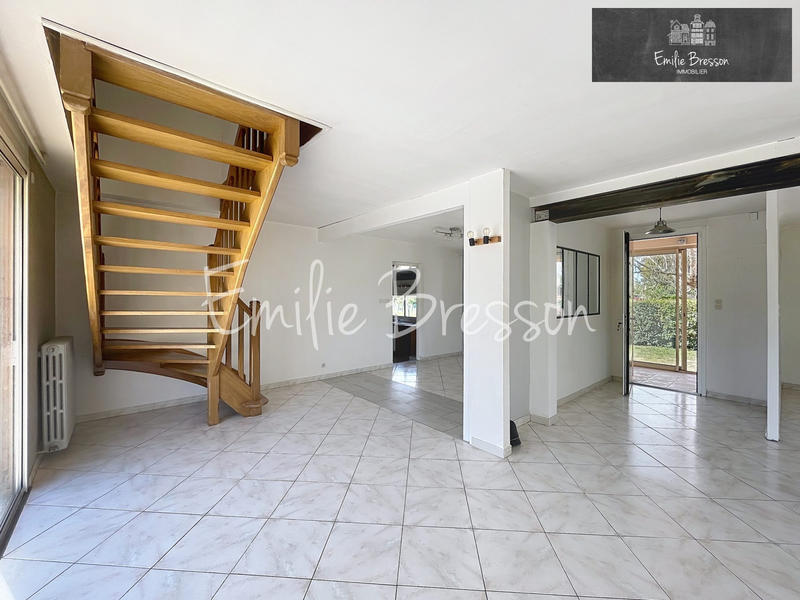 Maison traditionnelle - 164 m² - 5 pièces