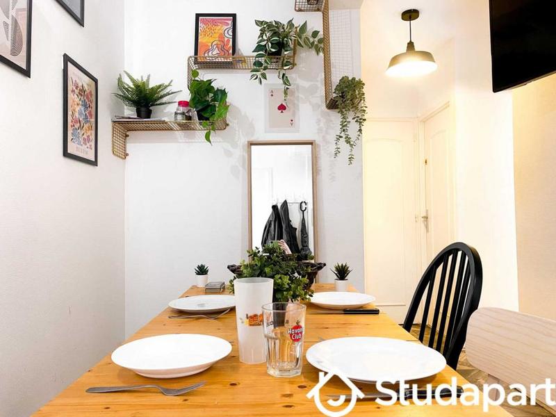 Appartement - 64 m² - 1 pièce