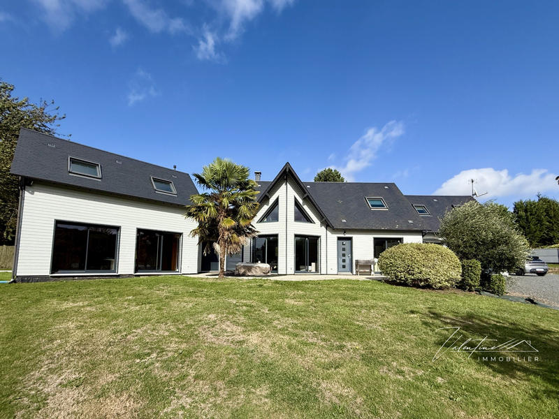 Maison contemporaine - 142 m² - 7 pièces