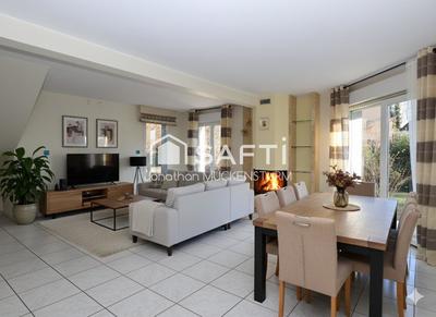 Maison - 139 m² - 5 pièces