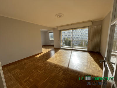 Appartement - 106 m² - 5 pièces