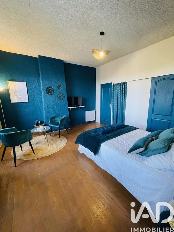 Maison - 320 m² - 10 pièces