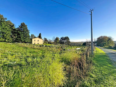 Terrain constructible - 1 070 m²