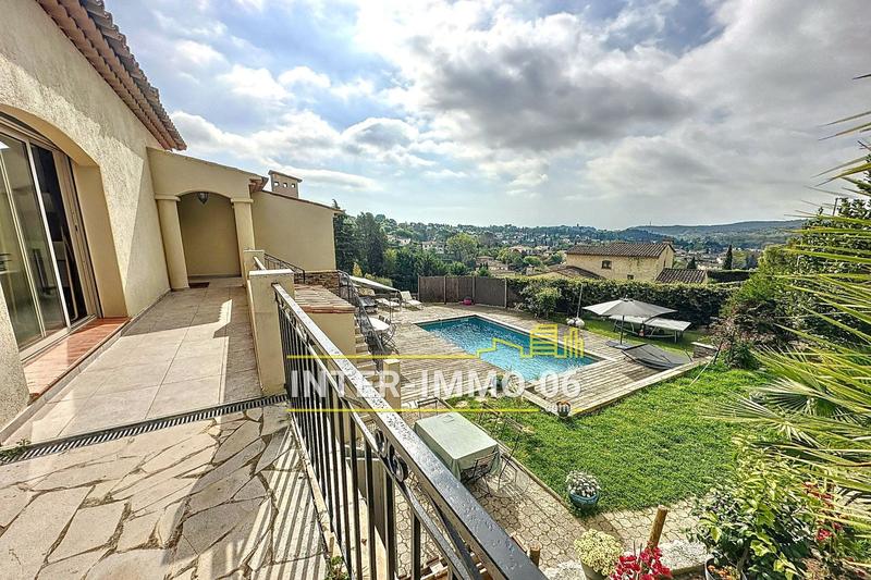 Villa - 178 m² - 7 pièces