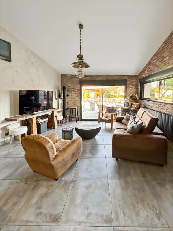 Maison - 140 m² - 6 pièces