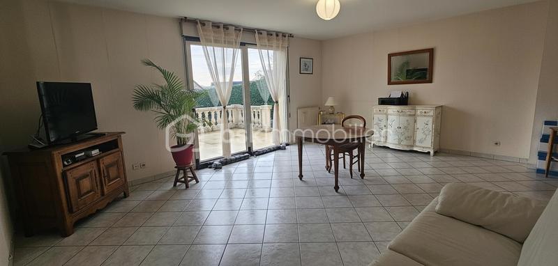 Demeure - 240 m² - 8 pièces