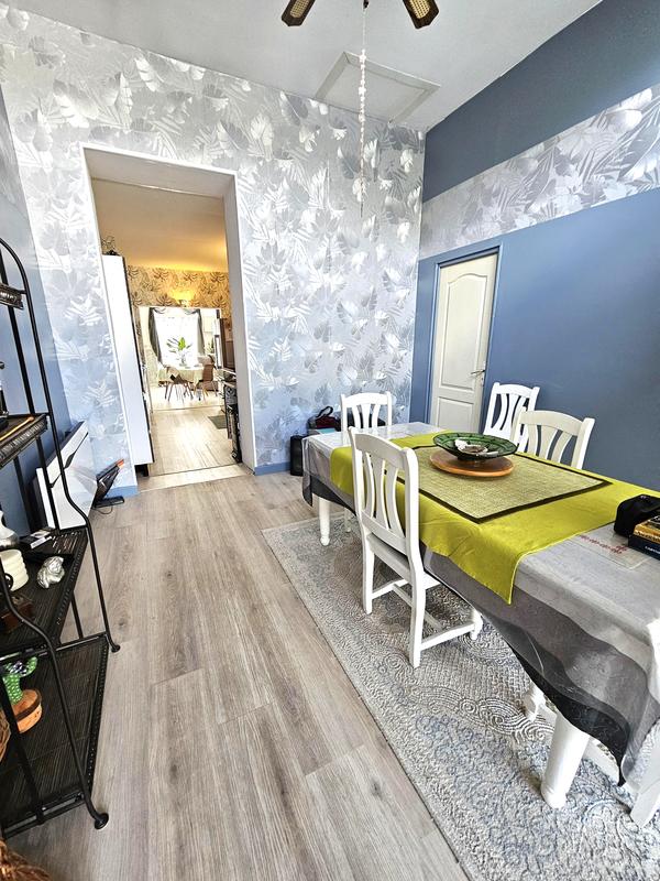 Maison - 197 m² - 7 pièces