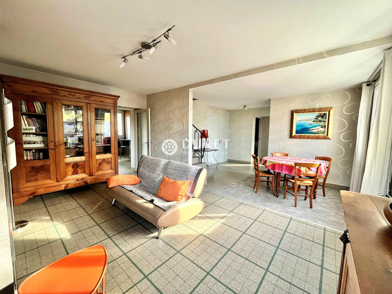 Maison ancienne - 144 m² - 8 pièces