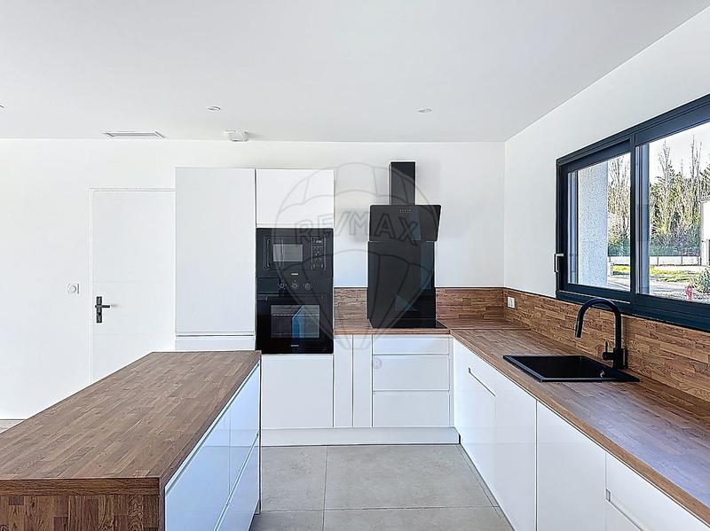 Maison - 118 m² - 5 pièces