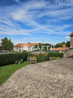 Maison - 275 m² - 8 pièces